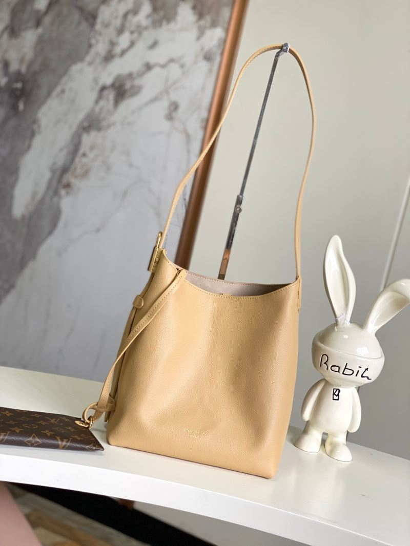 Louis Vuitton Hobo Bags